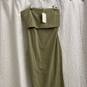 Chic Strapless Olive Dress